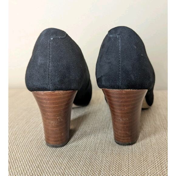 Isola Black Suede Emalee Wooden Stacked Block Heel Round Toe Classic Pumps Sz 7 - Picture 3 of 8